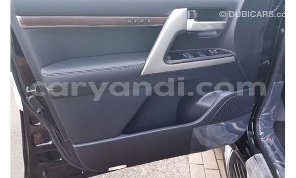 Acheter Import Voiture Toyota Land Cruiser Noir à Import - Dubai, Zambie Acheter Import Voiture Toyota Land Cruiser Noir à Import - Dubai, Zambie