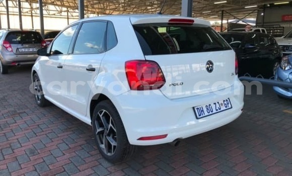 Acheter Occasion Voiture Volkswagen Polo Blanc à Lusaka, Zambie Acheter Occasion Voiture Volkswagen Polo Blanc à Lusaka, Zambie