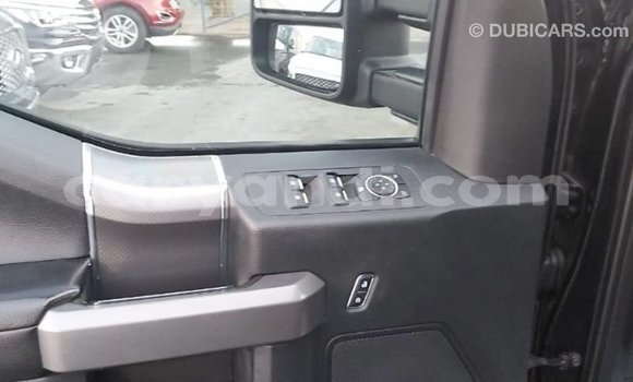 Acheter Import Voiture Ford V8 Noir à Import - Dubai, Zambie Acheter Import Voiture Ford V8 Noir à Import - Dubai, Zambie