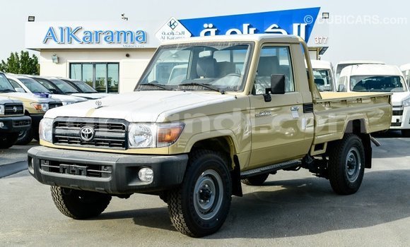 Acheter Import Voiture Toyota Land Cruiser Beige à Import - Dubai, Zambie Acheter Import Voiture Toyota Land Cruiser Beige à Import - Dubai, Zambie