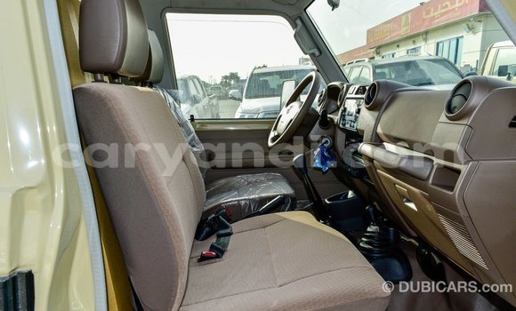 Acheter Import Voiture Toyota Land Cruiser Beige à Import - Dubai, Zambie Acheter Import Voiture Toyota Land Cruiser Beige à Import - Dubai, Zambie