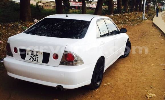Acheter Occasion Voiture Toyota Altezza Blanc à Lusaka, Zambie Acheter Occasion Voiture Toyota Altezza Blanc à Lusaka, Zambie