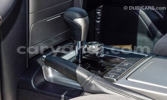 Tenga Imported Toyota Land Cruiser Nhema Mota in Import - Dubai in Zambia Tenga Imported Toyota Land Cruiser Nhema Mota in Import - Dubai in Zambia