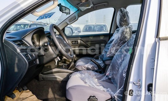 Acheter Import Voiture Mitsubishi L200 Blanc à Import - Dubai, Zambie Acheter Import Voiture Mitsubishi L200 Blanc à Import - Dubai, Zambie