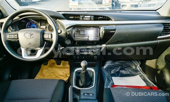 Acheter Import Voiture Toyota Hilux Autre à Import - Dubai, Zambie Acheter Import Voiture Toyota Hilux Autre à Import - Dubai, Zambie