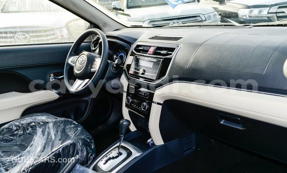 Acheter Import Voiture Toyota Rush Marron à Import - Dubai, Zambie Acheter Import Voiture Toyota Rush Marron à Import - Dubai, Zambie