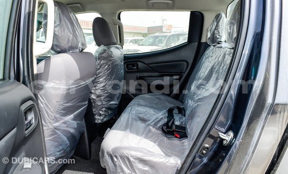 Acheter Import Voiture Mitsubishi L200 Autre à Import - Dubai, Zambie Acheter Import Voiture Mitsubishi L200 Autre à Import - Dubai, Zambie
