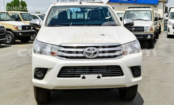 Acheter Import Voiture Toyota Hilux Blanc à Import - Dubai, Zambie Acheter Import Voiture Toyota Hilux Blanc à Import - Dubai, Zambie