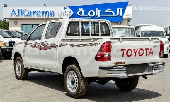 Acheter Import Voiture Toyota Hilux Blanc à Import - Dubai, Zambie Acheter Import Voiture Toyota Hilux Blanc à Import - Dubai, Zambie