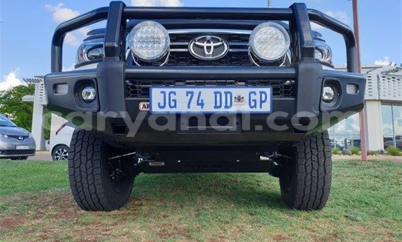 Acheter Occasion Voiture Toyota Hilux Blanc à Livingstone, Zambie Acheter Occasion Voiture Toyota Hilux Blanc à Livingstone, Zambie