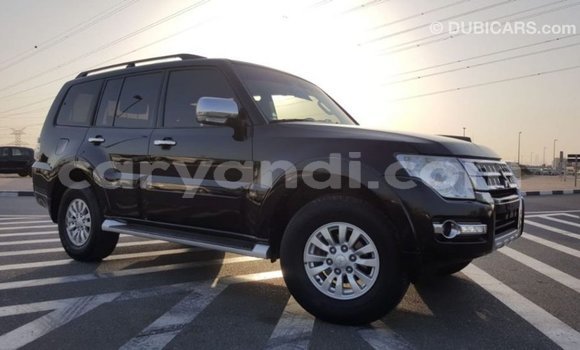 Nunua Imported Mitsubishi Pajero Nyeusi Gari ndani ya Import - Dubai nchini Zambia Nunua Imported Mitsubishi Pajero Nyeusi Gari ndani ya Import - Dubai nchini Zambia