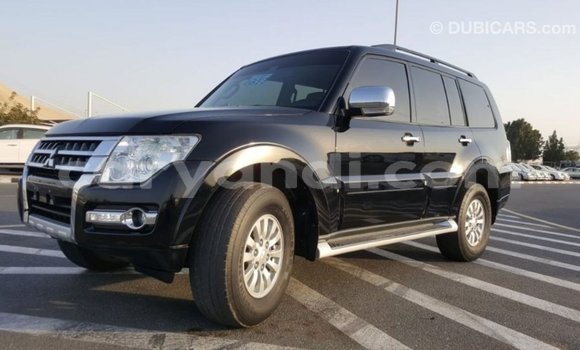 Nunua Imported Mitsubishi Pajero Nyeusi Gari ndani ya Import - Dubai nchini Zambia Nunua Imported Mitsubishi Pajero Nyeusi Gari ndani ya Import - Dubai nchini Zambia