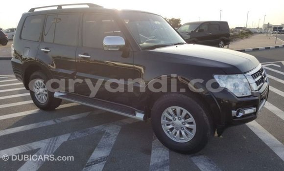 Nunua Imported Mitsubishi Pajero Nyeusi Gari ndani ya Import - Dubai nchini Zambia Nunua Imported Mitsubishi Pajero Nyeusi Gari ndani ya Import - Dubai nchini Zambia
