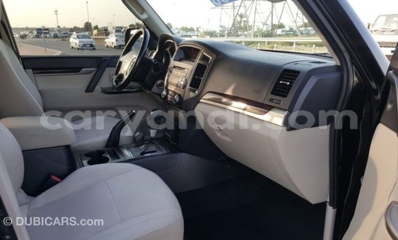 Nunua Imported Mitsubishi Pajero Nyeusi Gari ndani ya Import - Dubai nchini Zambia Nunua Imported Mitsubishi Pajero Nyeusi Gari ndani ya Import - Dubai nchini Zambia