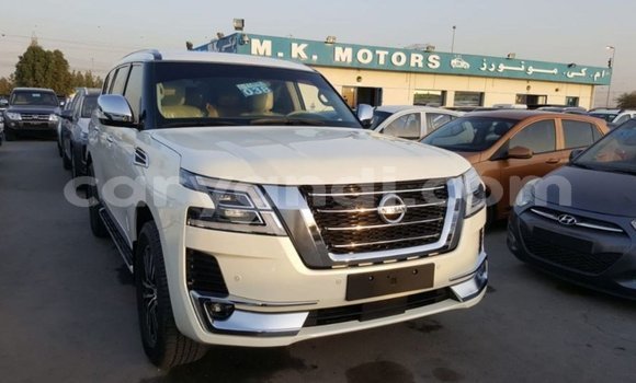 Acheter Import Voiture Nissan Patrol Blanc à Import - Dubai, Zambie Acheter Import Voiture Nissan Patrol Blanc à Import - Dubai, Zambie
