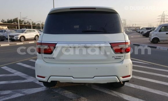 Acheter Import Voiture Nissan Patrol Blanc à Import - Dubai, Zambie Acheter Import Voiture Nissan Patrol Blanc à Import - Dubai, Zambie