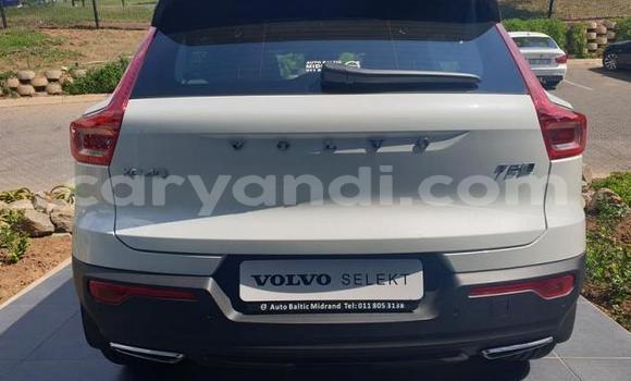 Nunua Ilio tumika Volvo XC40 Nyeupe Gari ndani ya Livingstone nchini Zambia Nunua Ilio tumika Volvo XC40 Nyeupe Gari ndani ya Livingstone nchini Zambia