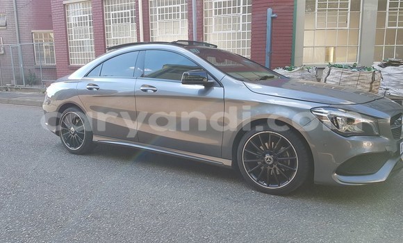 Tenga Tsaru Mercedes‒Benz CLA-klasse AMG Tsvuku Mota in Livingstone in Zambia Tenga Tsaru Mercedes‒Benz CLA-klasse AMG Tsvuku Mota in Livingstone in Zambia