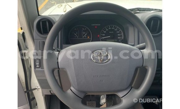 Buy Import Toyota Land Cruiser White Car in Import - Dubai in Zambia Buy Import Toyota Land Cruiser White Car in Import - Dubai in Zambia