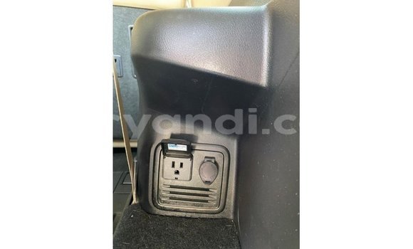 Acheter Import Voiture Toyota Nadia Blanc à Import - Dubai, Zambie Acheter Import Voiture Toyota Nadia Blanc à Import - Dubai, Zambie