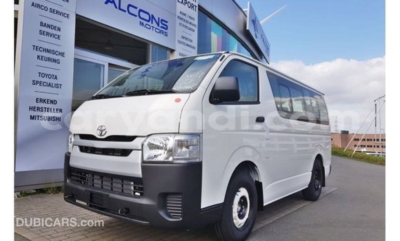 Buy Import Toyota Hiace White Car in Import - Dubai in Zambia Buy Import Toyota Hiace White Car in Import - Dubai in Zambia