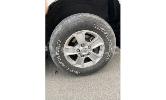 Acheter Import Voiture Toyota Sequoia Blanc à Import - Dubai, Zambie Acheter Import Voiture Toyota Sequoia Blanc à Import - Dubai, Zambie