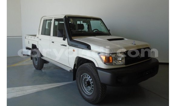 Acheter Import Voiture Toyota Land Cruiser Blanc à Import - Dubai, Zambie Acheter Import Voiture Toyota Land Cruiser Blanc à Import - Dubai, Zambie