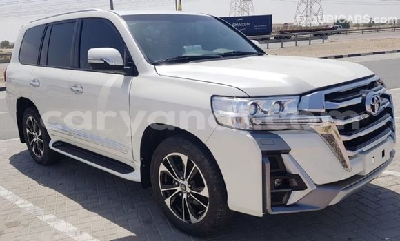 Acheter Import Voiture Toyota Land Cruiser Blanc à Import - Dubai, Zambie Acheter Import Voiture Toyota Land Cruiser Blanc à Import - Dubai, Zambie