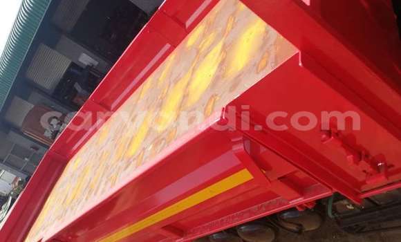 Acheter Occasion Utilitaire Hino Ranger Rouge à Lusaka, Zambie Acheter Occasion Utilitaire Hino Ranger Rouge à Lusaka, Zambie