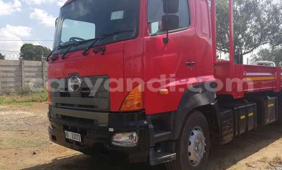 Acheter Occasion Utilitaire Hino Ranger Rouge à Lusaka, Zambie Acheter Occasion Utilitaire Hino Ranger Rouge à Lusaka, Zambie