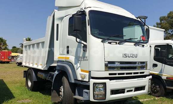 Tenga Tsaru Isuzu FTR 850 Chena Rori in Lusaka in Zambia Tenga Tsaru Isuzu FTR 850 Chena Rori in Lusaka in Zambia