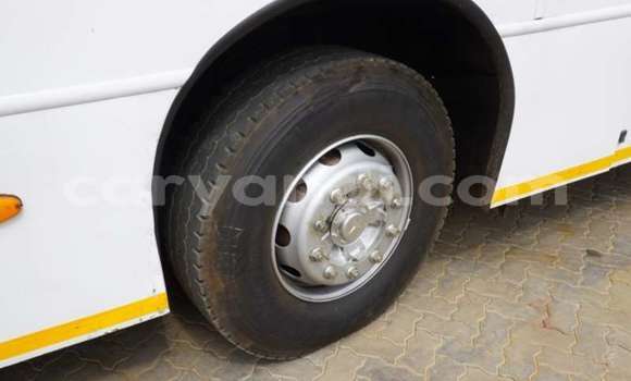 Tenga Tsaru Mercedes‒Benz 200 Chena Mota in Lusaka in Zambia Tenga Tsaru Mercedes‒Benz 200 Chena Mota in Lusaka in Zambia