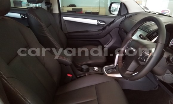 Buy Used Isuzu D–MAX Red Car in Lusaka in Zambia Buy Used Isuzu D–MAX Red Car in Lusaka in Zambia