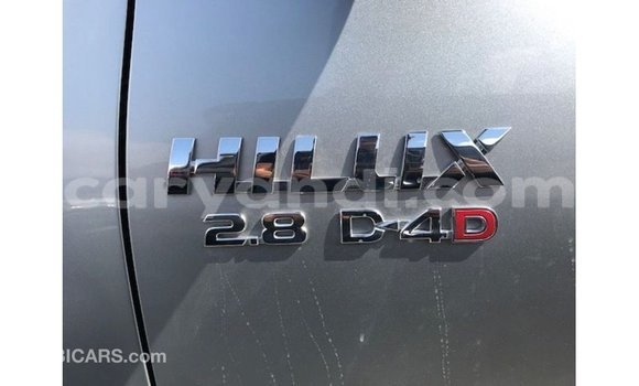 Tenga Imported Toyota Hilux Zvimwe Mota in Import - Dubai in Zambia Tenga Imported Toyota Hilux Zvimwe Mota in Import - Dubai in Zambia