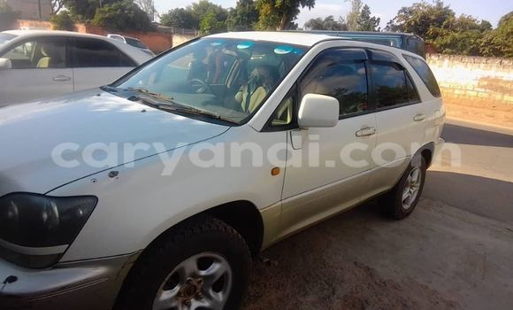 Buy Used Toyota Harrier White Car in Lusaka in Zambia Buy Used Toyota Harrier White Car in Lusaka in Zambia