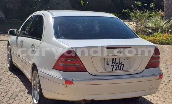 Buy Used Mercedes‒Benz C–Class White Car in Lusaka in Zambia Buy Used Mercedes‒Benz C–Class White Car in Lusaka in Zambia