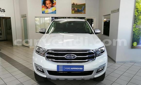 Buy Used Ford Everest White Car in Kabwe in Zambia Buy Used Ford Everest White Car in Kabwe in Zambia