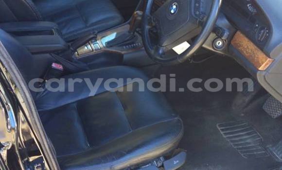 Acheter Occasion Voiture BMW 5–Series Noir à Lusaka, Zambie Acheter Occasion Voiture BMW 5–Series Noir à Lusaka, Zambie