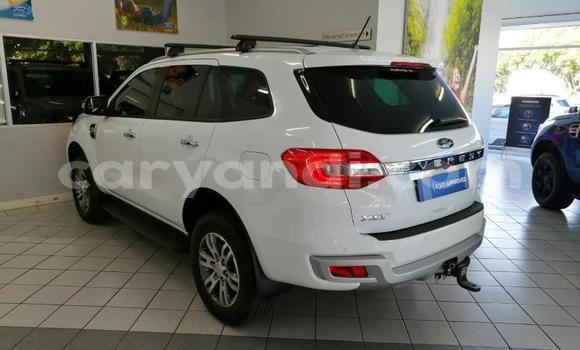 Buy Used Ford Everest White Car in Kabwe in Zambia Buy Used Ford Everest White Car in Kabwe in Zambia
