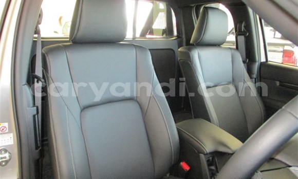 Tenga Tsaru Toyota Hilux Sirivha Mota in Import - Dubai in Zambia Tenga Tsaru Toyota Hilux Sirivha Mota in Import - Dubai in Zambia