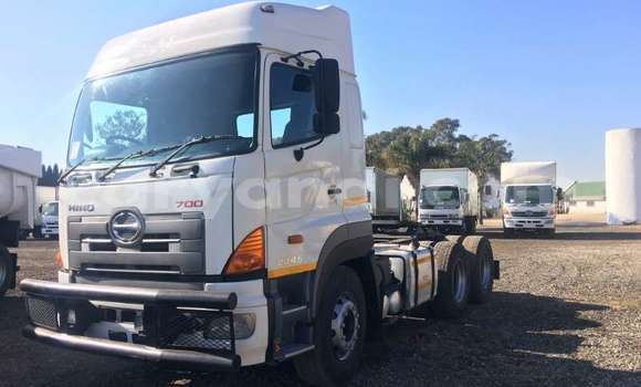 Acheter Occasion Utilitaire Hino Ranger Blanc à Lusaka, Zambie Acheter Occasion Utilitaire Hino Ranger Blanc à Lusaka, Zambie