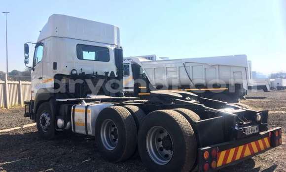 Acheter Occasion Utilitaire Hino Ranger Blanc à Lusaka, Zambie Acheter Occasion Utilitaire Hino Ranger Blanc à Lusaka, Zambie