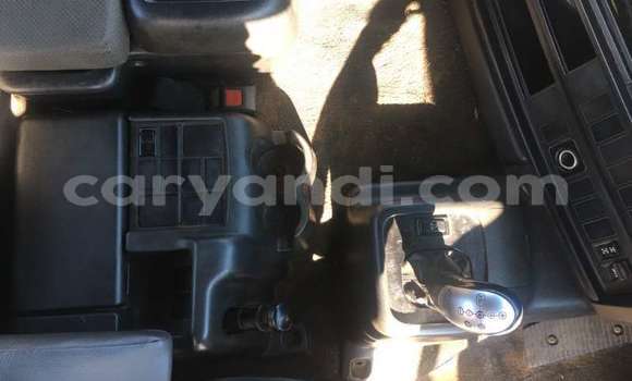 Acheter Occasion Utilitaire Hino Ranger Blanc à Lusaka, Zambie Acheter Occasion Utilitaire Hino Ranger Blanc à Lusaka, Zambie