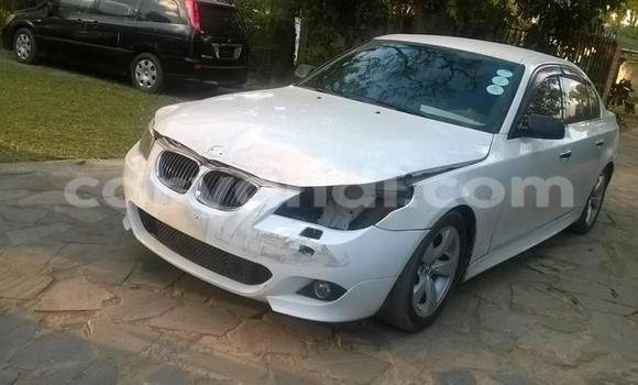 Nunua Ilio tumika BMW 3–Series Nyeupe Gari ndani ya Lusaka nchini Zambia Nunua Ilio tumika BMW 3–Series Nyeupe Gari ndani ya Lusaka nchini Zambia
