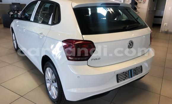 Acheter Occasion Voiture Volkswagen Polo Blanc à Import - Dubai, Zambie Acheter Occasion Voiture Volkswagen Polo Blanc à Import - Dubai, Zambie