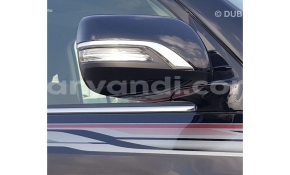 Acheter Import Voiture Toyota Land Cruiser Noir à Import - Dubai, Zambie Acheter Import Voiture Toyota Land Cruiser Noir à Import - Dubai, Zambie