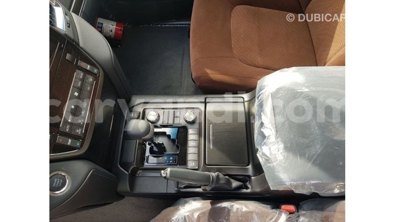 Big with watermark toyota land cruiser zambia import dubai 11384