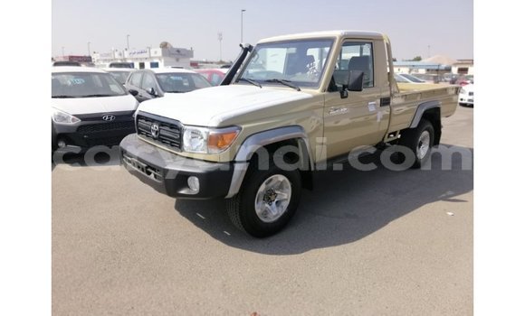 Buy Import Toyota Land Cruiser Beige Car in Import - Dubai in Zambia Buy Import Toyota Land Cruiser Beige Car in Import - Dubai in Zambia