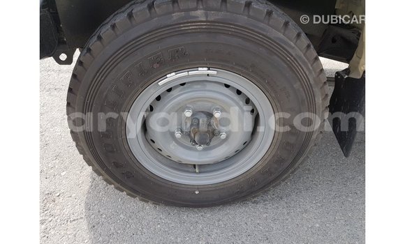 Buy Import Toyota Land Cruiser Beige Car in Import - Dubai in Zambia Buy Import Toyota Land Cruiser Beige Car in Import - Dubai in Zambia