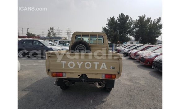 Buy Import Toyota Land Cruiser Beige Car in Import - Dubai in Zambia Buy Import Toyota Land Cruiser Beige Car in Import - Dubai in Zambia
